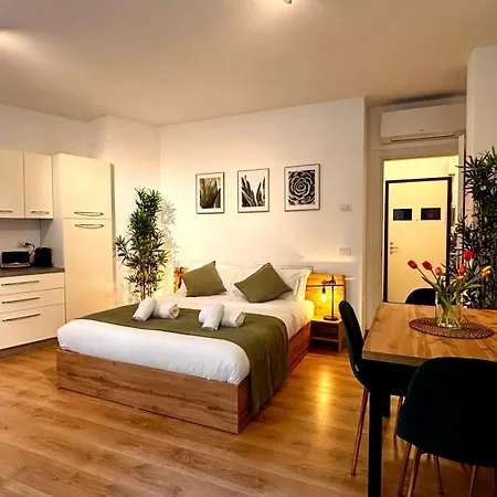 - Navigli, Duomo, Apartment Milan